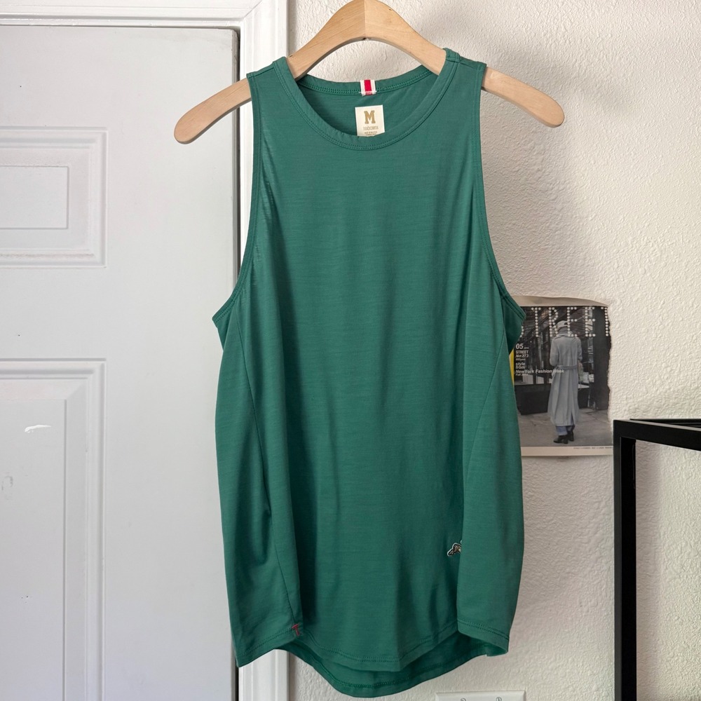 TRACKSMITH green logo patch athletic crew neck knit tank top